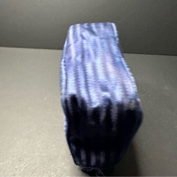 TWA Airlines Embroidered Zippered Personal Amenity Case Bag Pouch - Vintage - Picture 6 of 6